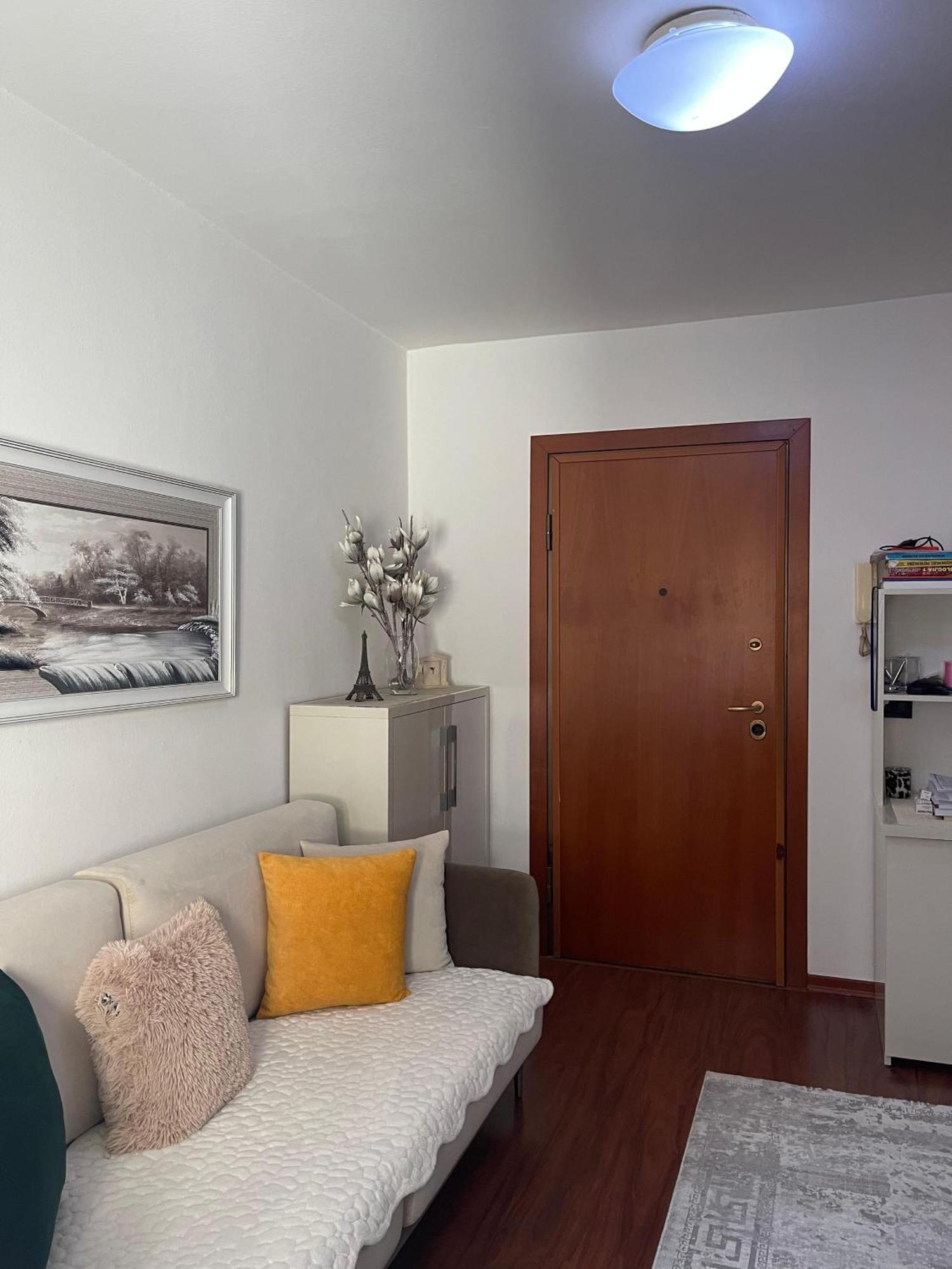 Sky Center Apartment Tiranë Ngoại thất bức ảnh