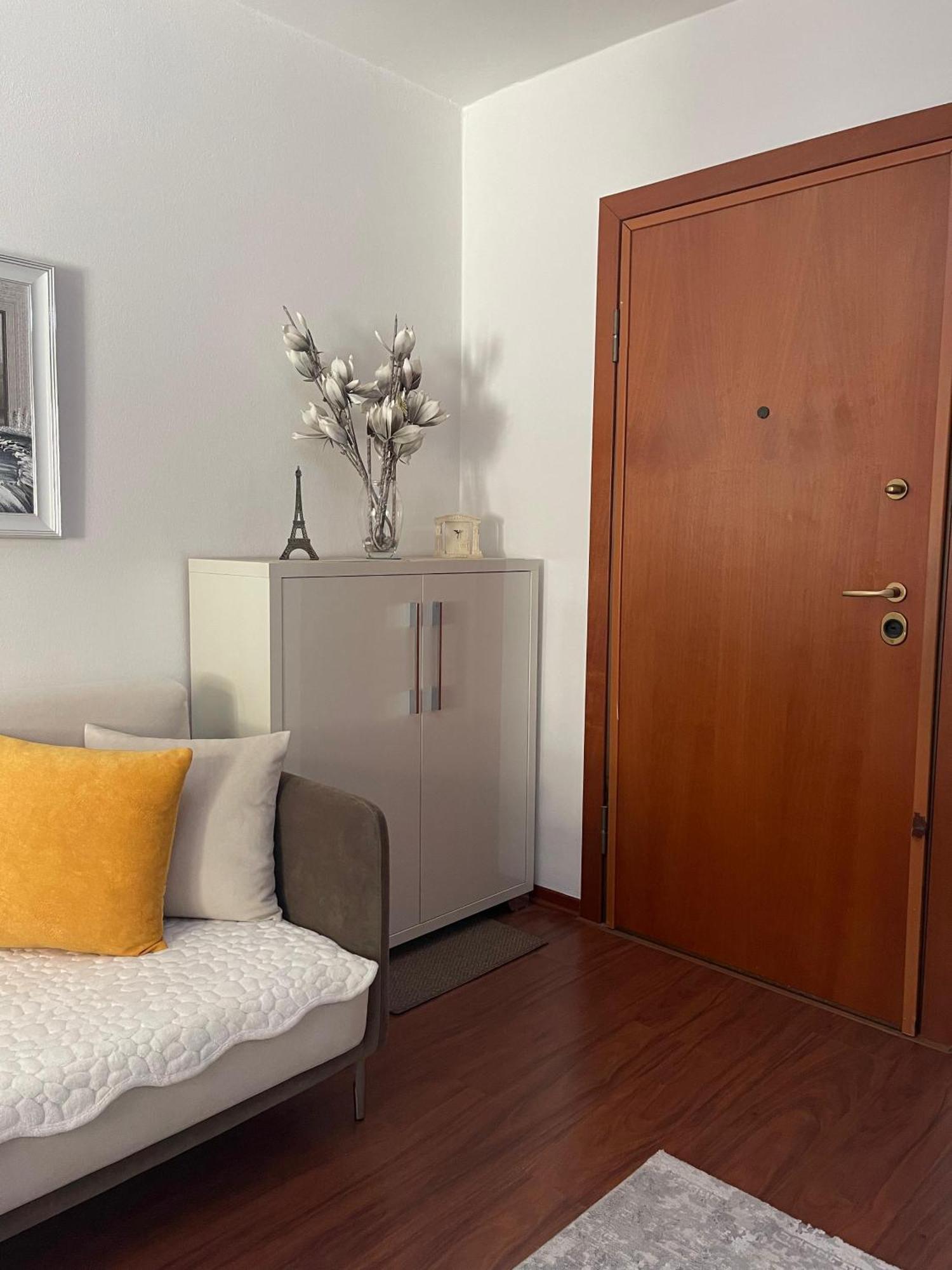 Sky Center Apartment Tiranë Ngoại thất bức ảnh